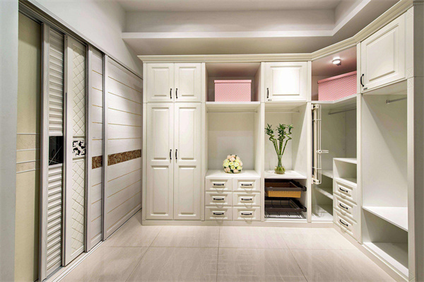 1642498094648638.jpg 衣柜